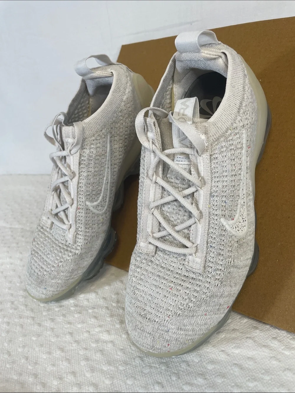 Nike Air VaporMax 2021 Flyknit shoes in “Phantom